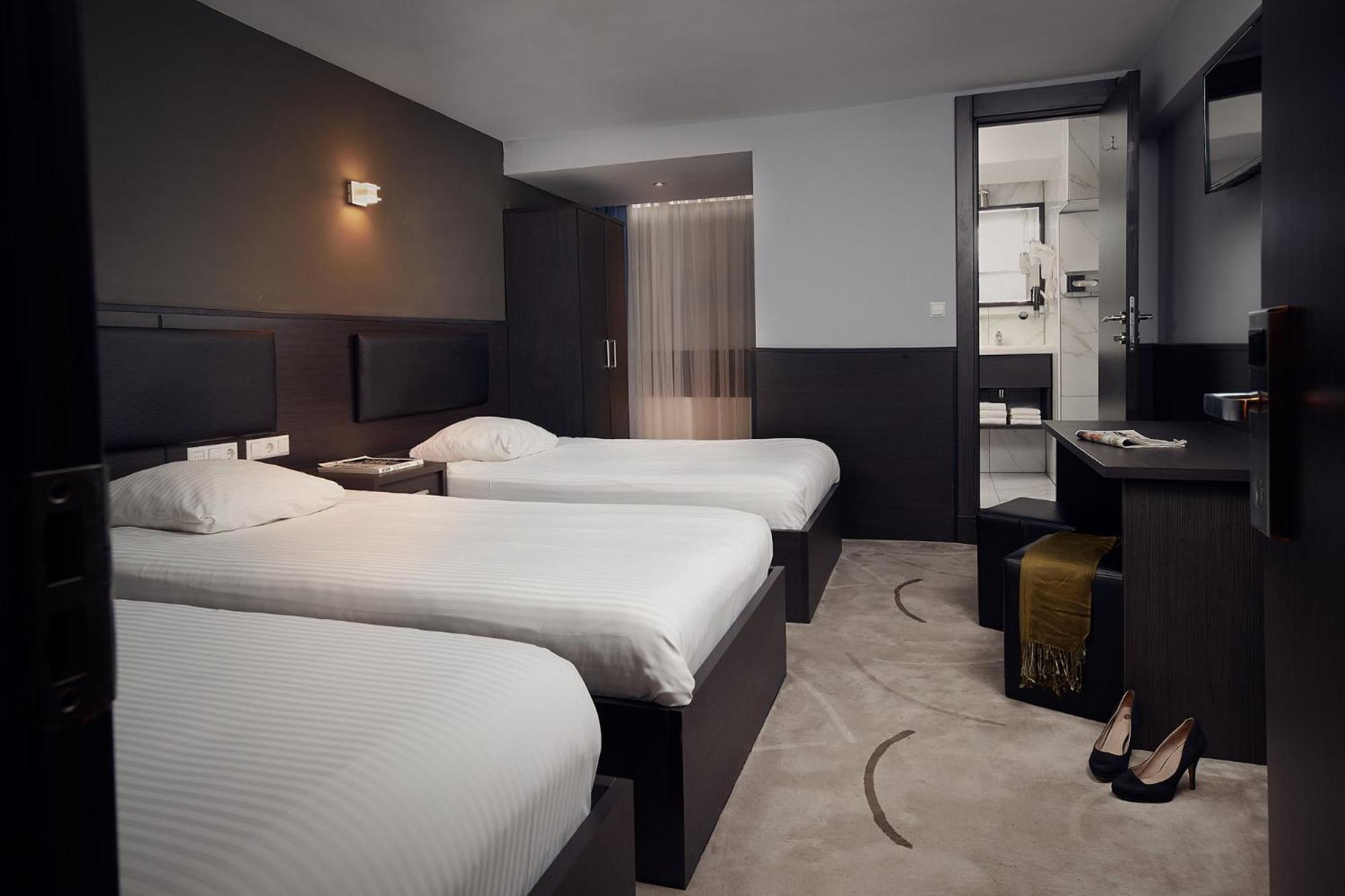 Triple Room without Window